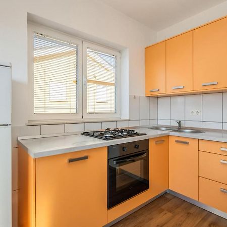 Stunning Apartment In Crikvenica With Wifi Εξωτερικό φωτογραφία