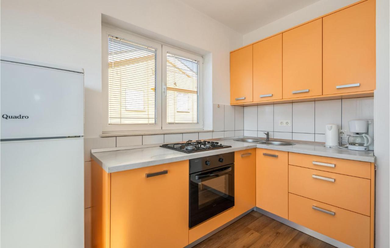 Stunning Apartment In Crikvenica With Wifi Εξωτερικό φωτογραφία