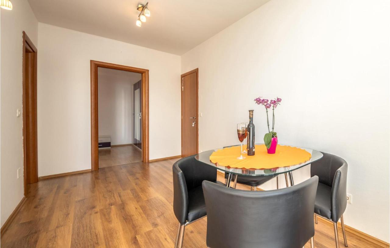 Stunning Apartment In Crikvenica With Wifi Εξωτερικό φωτογραφία