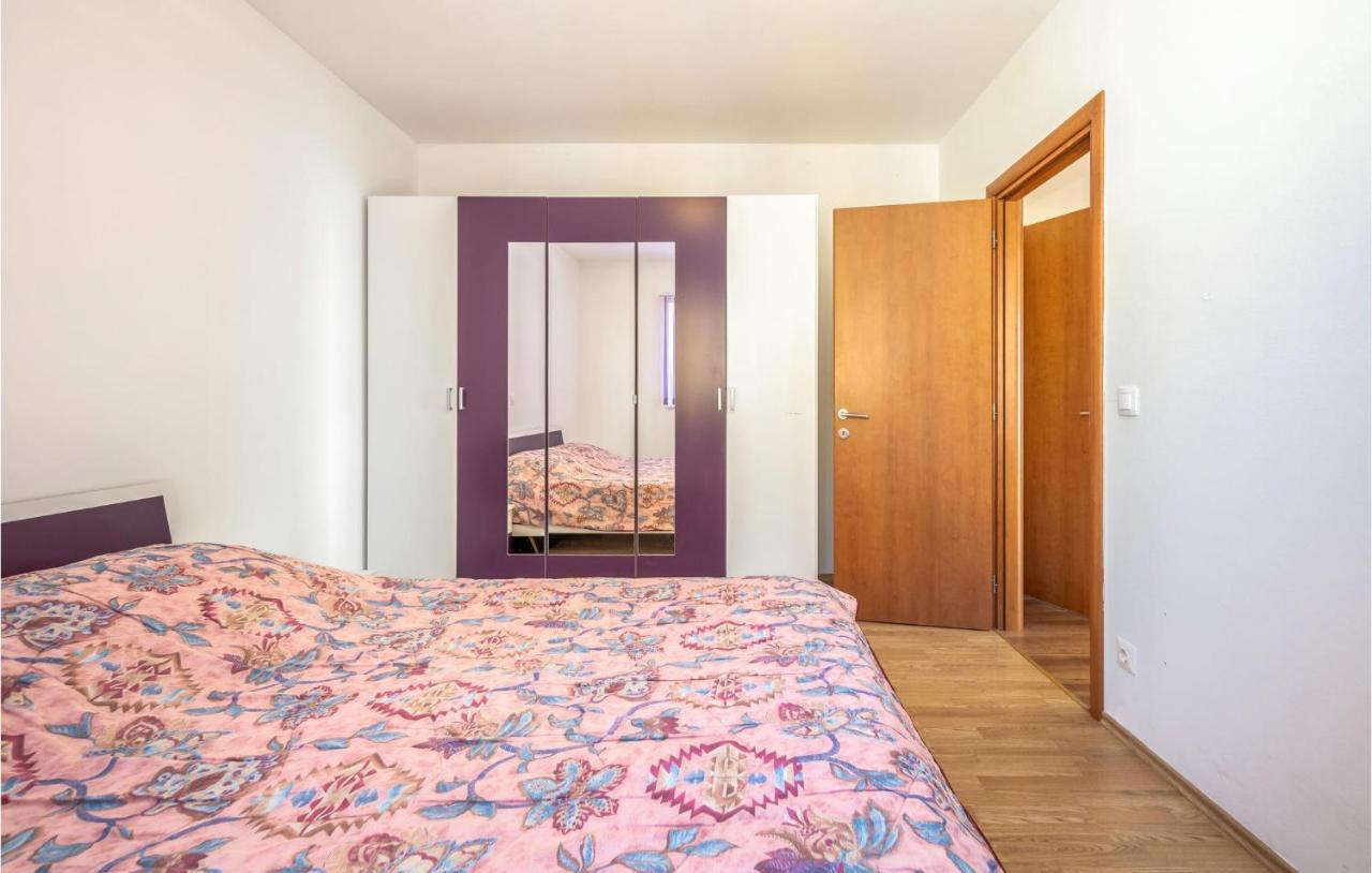 Stunning Apartment In Crikvenica With Wifi Εξωτερικό φωτογραφία