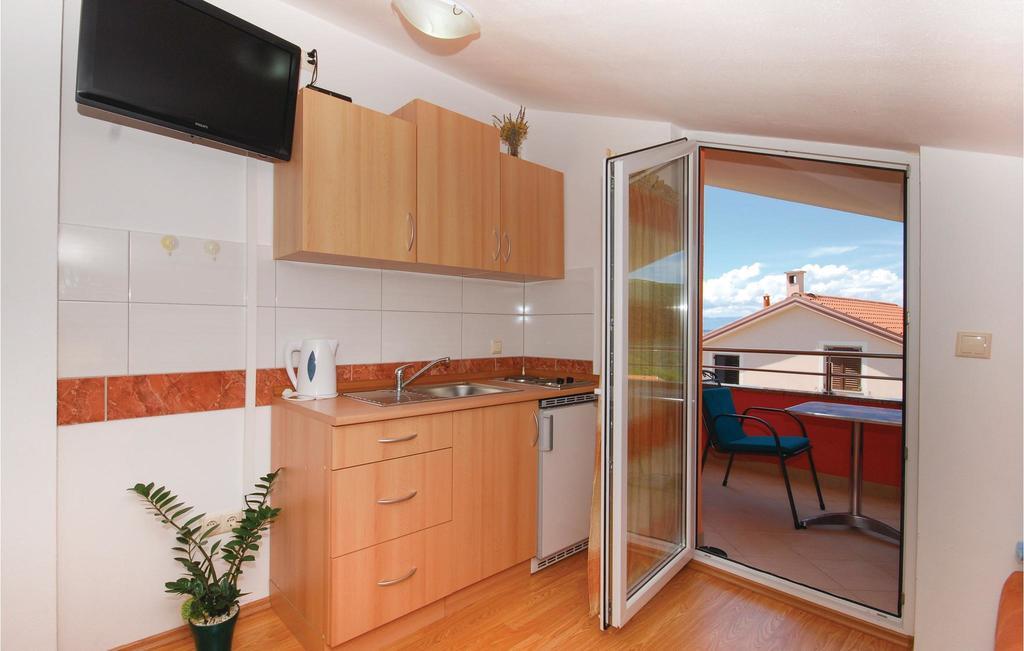 Stunning Apartment In Crikvenica With Wifi Εξωτερικό φωτογραφία