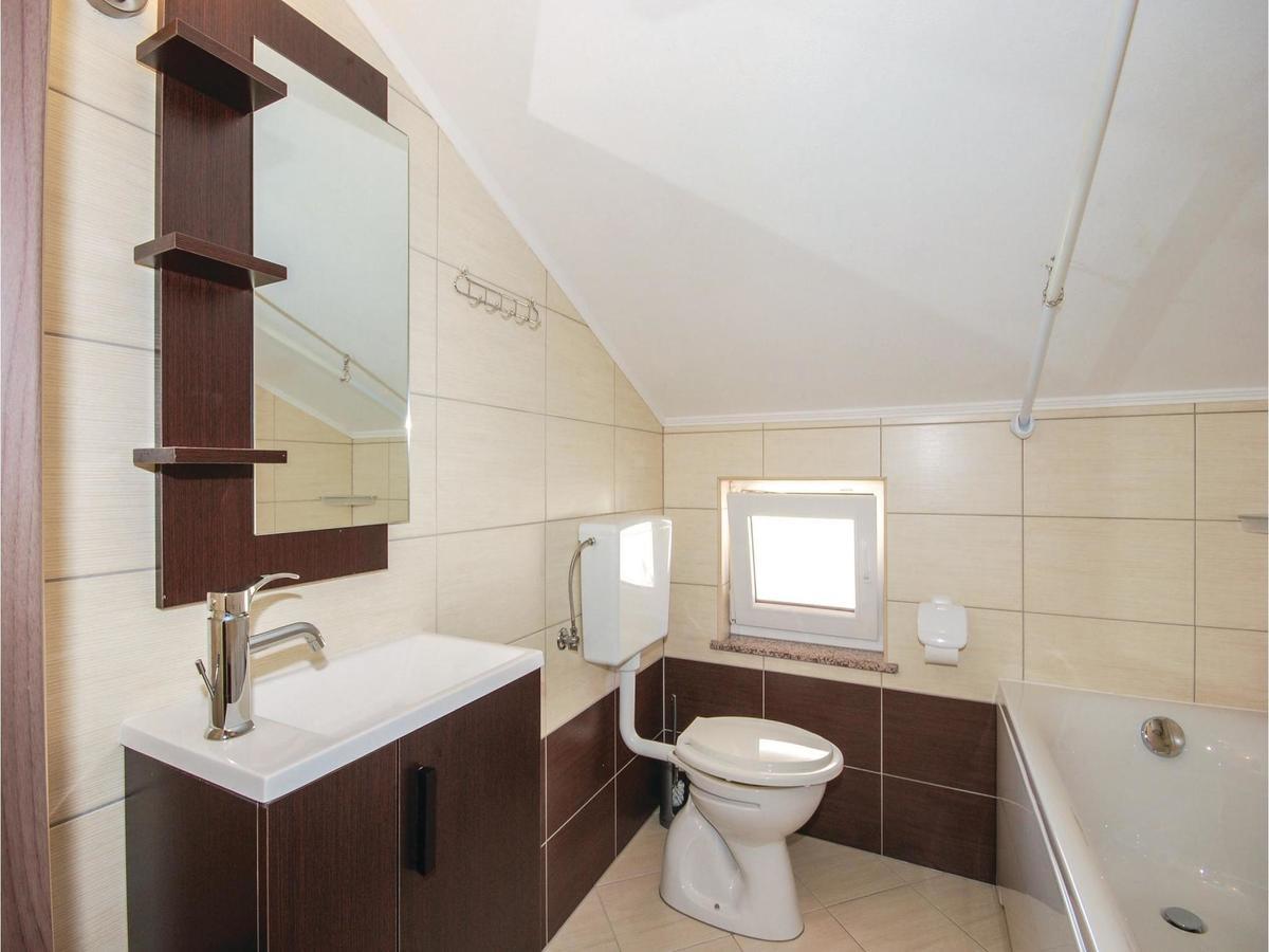 Stunning Apartment In Crikvenica With Wifi Εξωτερικό φωτογραφία